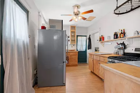 Kitchen - 1025 S Lawe St, Appleton, WI 54915 photo 4 of 4