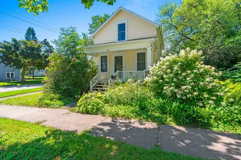 1025 S Lawe St, Appleton, WI 54915