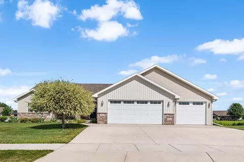 1019 S Railroad St, Appleton, WI 54915