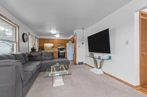 2415 N Locust St, Appleton, WI 54914 photo 4