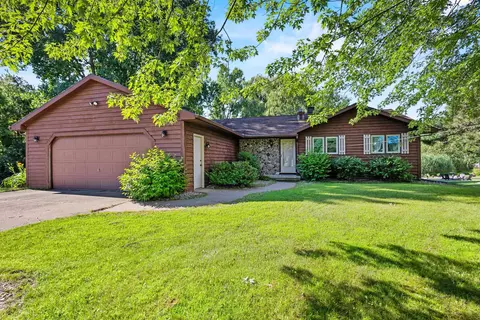 2045 Harbor Lights Rd, Green Bay, WI 54313