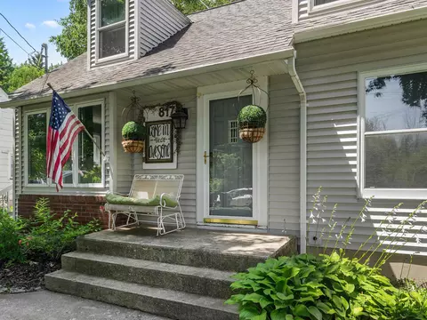 817 S 15th Ave, Sturgeon Bay, WI 54235