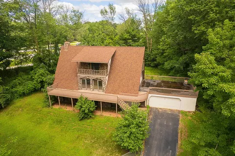 3992 Veterans Ave, Suamico, WI 54173