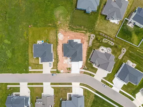 3907 Hawk Ledge Cir, De Pere, WI 54115 photo 49