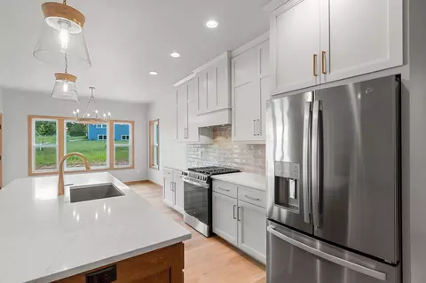 3907 Hawk Ledge Cir, De Pere, WI 54115 photo 19