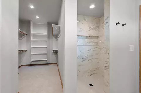 3907 Hawk Ledge Cir, De Pere, WI 54115 photo 40