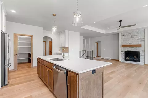 3907 Hawk Ledge Cir, De Pere, WI 54115 photo 21