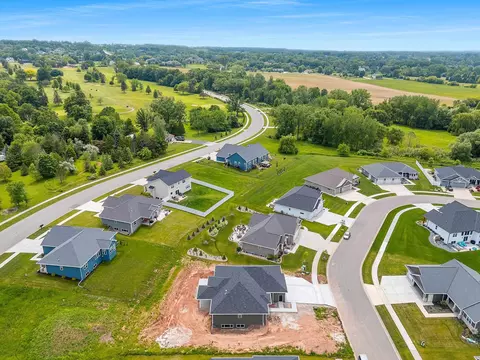 3907 Hawk Ledge Cir, De Pere, WI 54115 photo 45