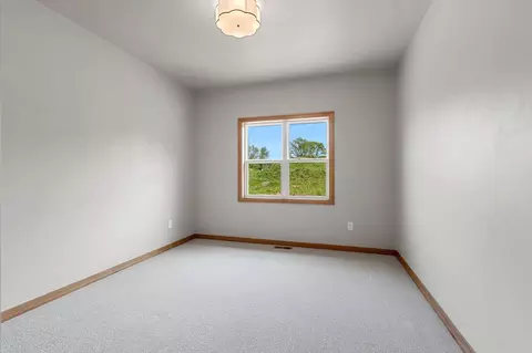 3907 Hawk Ledge Cir, De Pere, WI 54115 photo 32