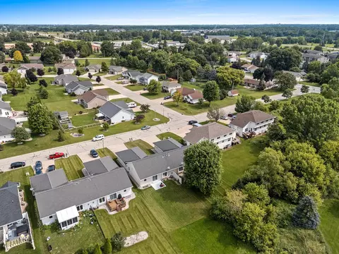 View/Area - 5431 Brookview Dr #2, Appleton, WI 54913 photo 7 of 19