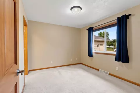 Bedroom - 5431 Brookview Dr #2, Appleton, WI 54913 photo 1 of 6