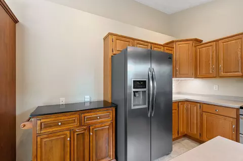 Kitchen - 5431 Brookview Dr #2, Appleton, WI 54913 photo 3 of 8