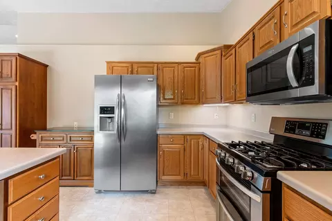 Kitchen - 5431 Brookview Dr #2, Appleton, WI 54913 photo 7 of 8
