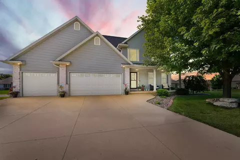 12 Park Cir, Fond Du Lac, WI 54935