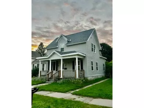 180 S Ellis Ave, Peshtigo, WI 54157