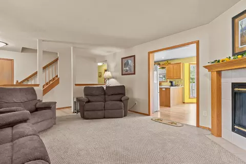 Living - n9557 Clover Ridge Tr, Appleton, WI 54915 photo 2 of 3