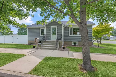 3117 14th St, Menominee, MI 49858
