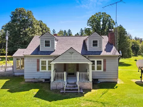n7192 Saint Paul Road, Crivitz, WI 54114