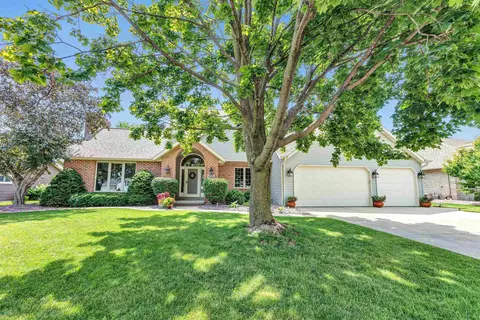 1153 Drews Dr, De Pere, WI 54115