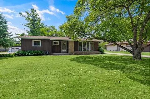 1003 Twilight Dr, De Pere, WI 54115