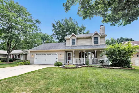 804 Spooner Ct, De Pere, WI 54115