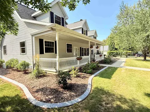 Exterior - 53 Weatherstone Dr, Appleton, WI 54914 photo 2 of 2