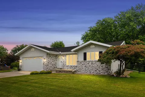 707 County Road V, Fond Du Lac, WI 54935