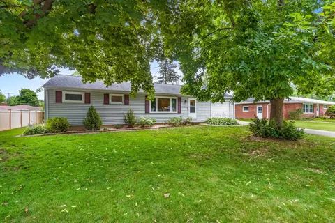 3613 S Clay St, Green Bay, WI 54301
