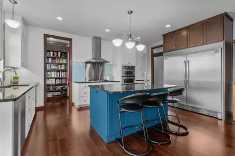 Kitchen - 4803 N Canvasback Cir, Appleton, WI 54913 photo 6 of 8