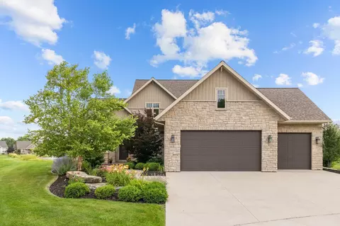 Exterior - 4803 N Canvasback Cir, Appleton, WI 54913 photo 9 of 12