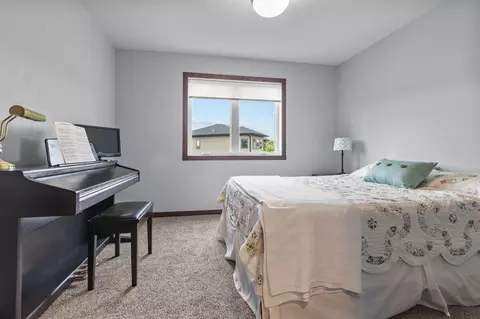 Bedroom - 4803 N Canvasback Cir, Appleton, WI 54913 photo 3 of 6