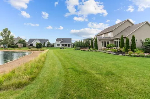 Exterior - 4803 N Canvasback Cir, Appleton, WI 54913 photo 7 of 12
