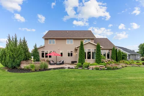 Exterior - 4803 N Canvasback Cir, Appleton, WI 54913 photo 6 of 12