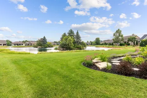 Exterior - 4803 N Canvasback Cir, Appleton, WI 54913 photo 8 of 12