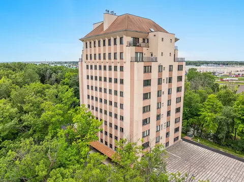 2631 Northern Rd # 120, Appleton, WI 54914