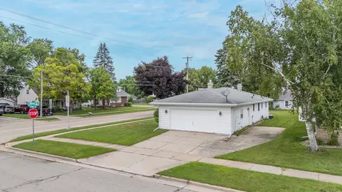 View/Area - 1900 N Mason St, Appleton, WI 54914 photo 1 of 4
