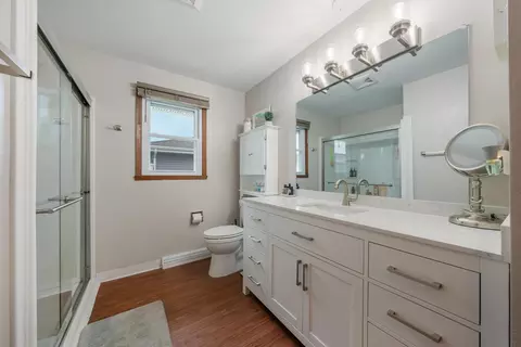 Bath - 1900 N Mason St, Appleton, WI 54914 photo 1 of 1