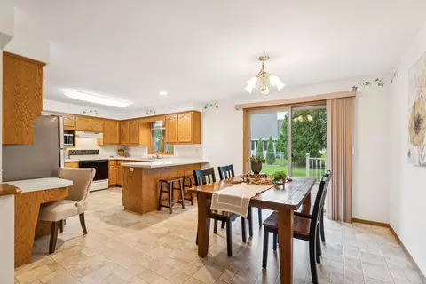 n9580 Onyx Court, Appleton, WI 54915 photo 5