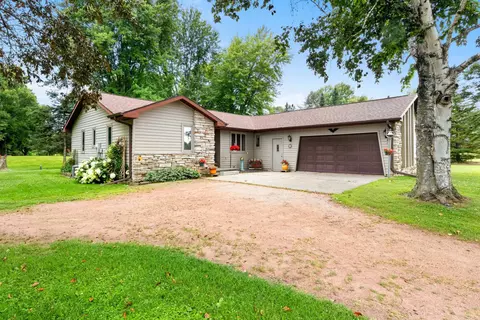Exterior - w5825 County Road O, Appleton, WI 54913 photo 2 of 4