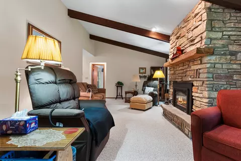 Living - w5825 County Road O, Appleton, WI 54913 photo 3 of 5