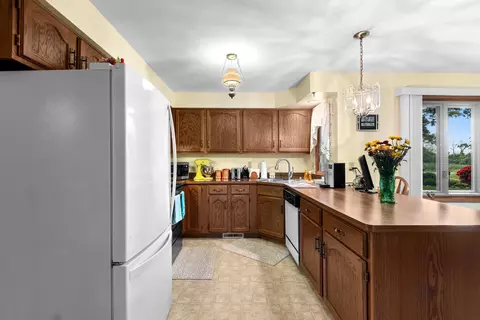 Kitchen - w5825 County Road O, Appleton, WI 54913 photo 2 of 4