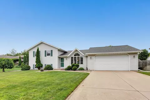 1800 Kalahari Dr, Green Bay, WI 54313