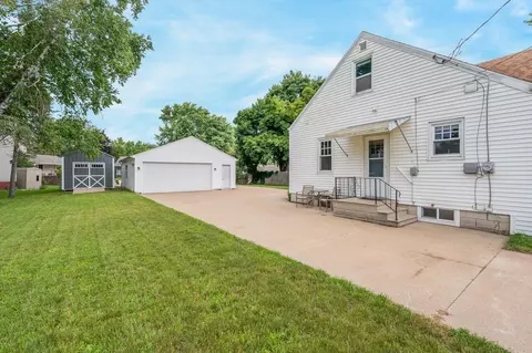 Exterior - 1518 E Harriet St, Appleton, WI 54915 photo 3 of 6