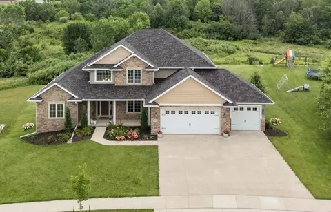 6630 N Headwall Cir, Appleton, WI 54913
