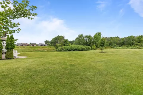 Exterior - 6630 N Headwall Cir, Appleton, WI 54913 photo 7 of 10