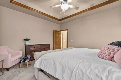 Bedroom - 6630 N Headwall Cir, Appleton, WI 54913 photo 2 of 10