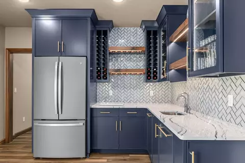 Kitchen - 6630 N Headwall Cir, Appleton, WI 54913 photo 6 of 6