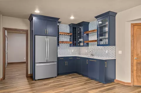 Kitchen - 6630 N Headwall Cir, Appleton, WI 54913 photo 5 of 6
