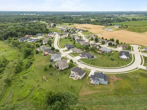View/Area - 6630 N Headwall Cir, Appleton, WI 54913 photo 6 of 10