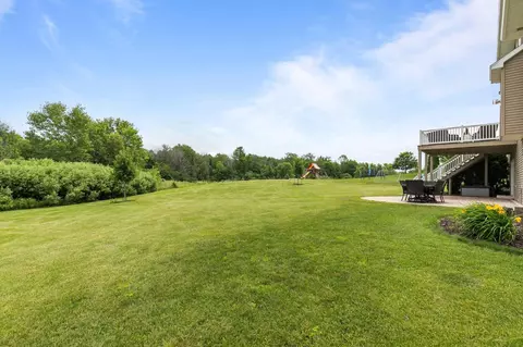 Exterior - 6630 N Headwall Cir, Appleton, WI 54913 photo 8 of 10